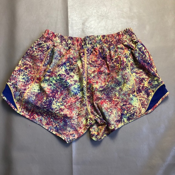 lululemon athletica Pants - Lululemon athletica seawheeze hotty shorts SZ 8